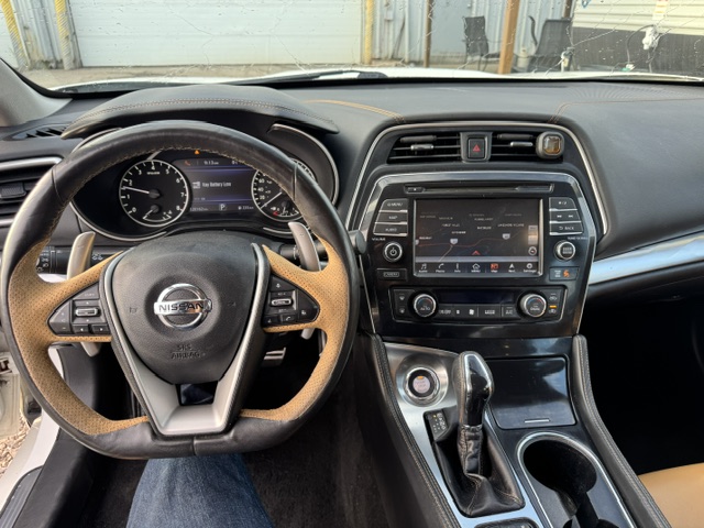 2016 NISSAN MAXIMA SV - Image 11